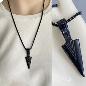 FAC NWT Obsidian Arrowhead Stone Necklace Black